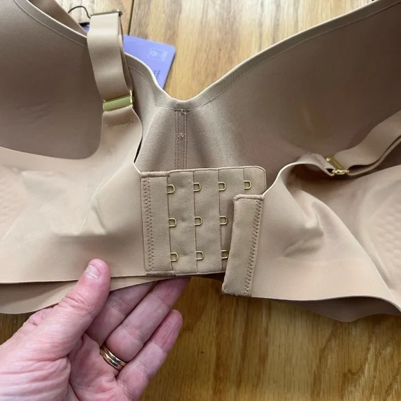 Honeylove 40D CloudEmbrace Bra NWT Sand Beige Wireless Support Back Smoothing - Picture 6 of 6